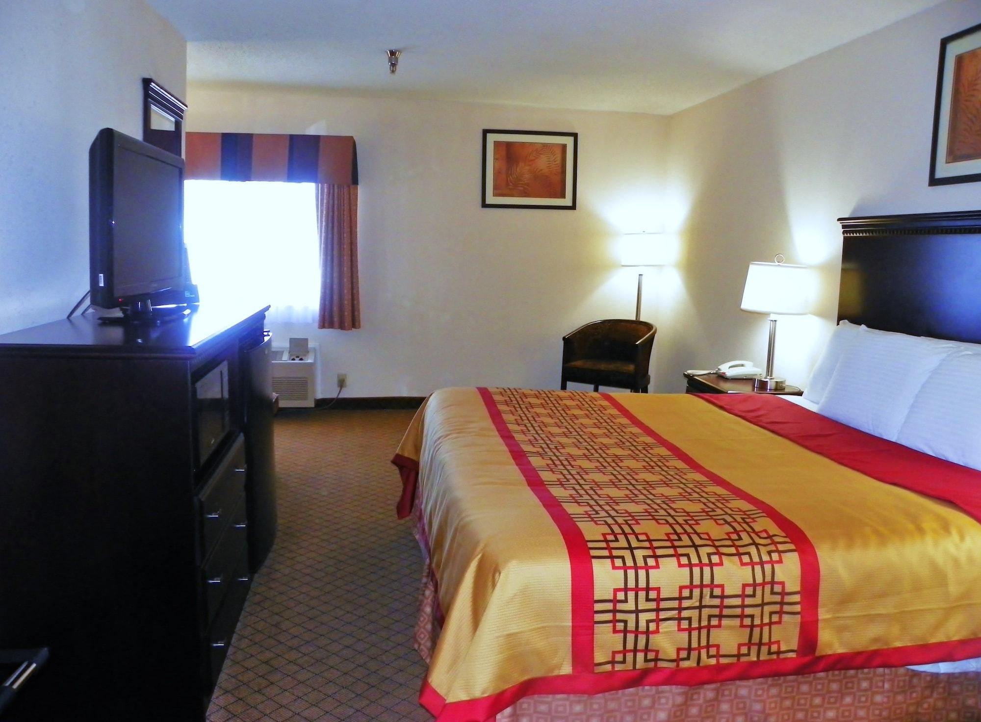 Royalton Inn & Suites Upper Sandusky Экстерьер фото
