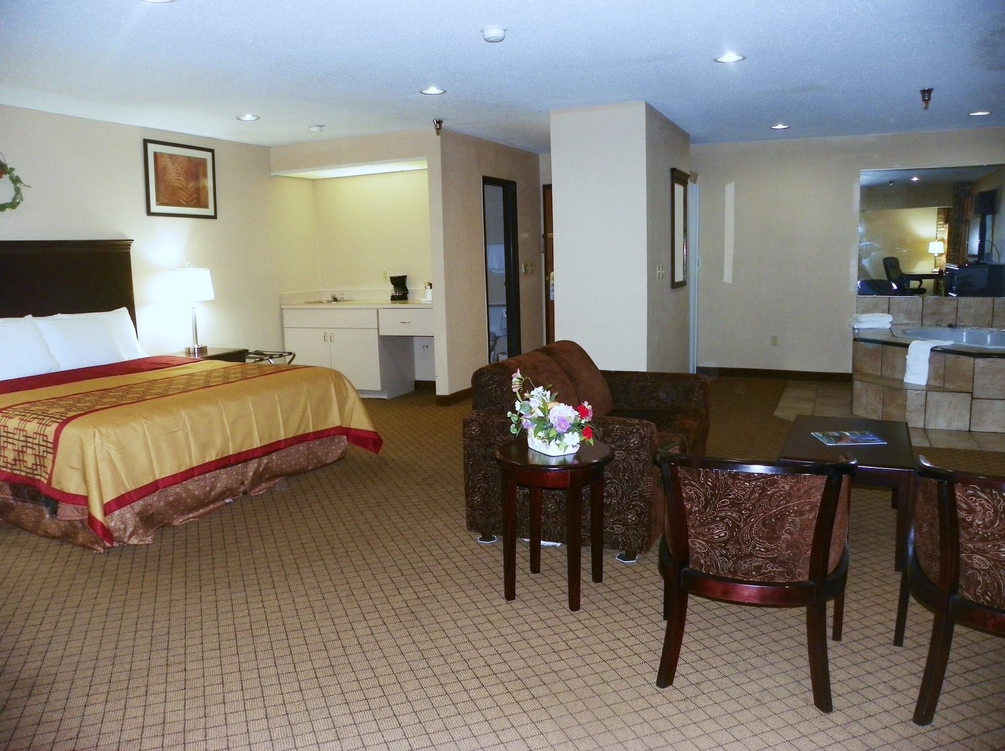 Royalton Inn & Suites Upper Sandusky Экстерьер фото
